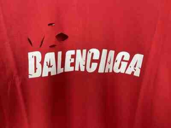 Bu cırıq gödəkçənin 40 min qiyməti var - <span class="color_red">VİDEO</span>