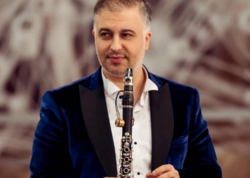 Klarnet ustası Hüseyn xanım izləyicisini təhqir etdi - FOTO