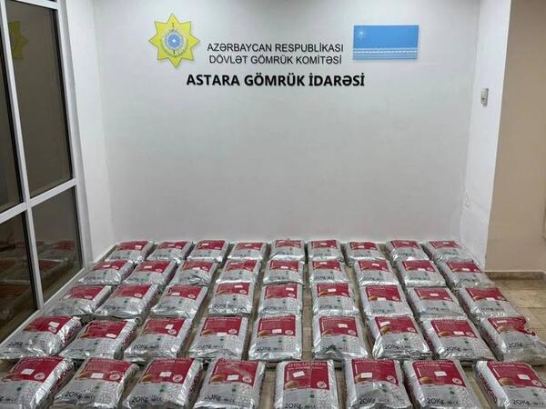 İranla sərhəddə 90 milyon dollarlıq heroin ələ keçirildi - FOTO
