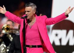 Dünya şöhrətli müğənni <span class="color_red">kor ola bilər</span>