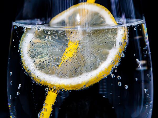 Orqanizm üçün ən &quot;zərərsiz&quot; <span class="color_red">spirtli içki</span>