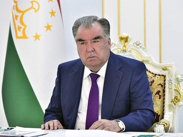 Tacikistan Prezidenti İlham Əliyevi təbrik edib