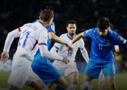 Azərbaycanlı futbolçular fransızları &quot;soydular&quot; - VİDEO