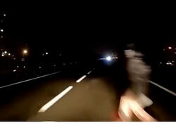 Bakıda &quot;kamikadze&quot; piyada son anda ölümdən qurtuldu - Anbaan <span class="color_red">VİDEO</span>