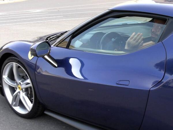 &quot;Ferrari&quot; ilə reyddə saxlanıldı, 50 manat cərimə yazıldı - 10-SY-100-ün sürücüsü kimdir? - VİDEO