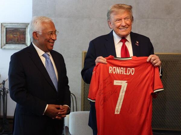 Kriştianu Ronaldu Ağ Evə gedir - Trampla görüşəcək