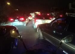 Bakıda bu yolda piyadalar maşınlardan &quot;bərk&quot; gedir