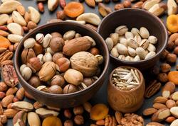 Yaşlıların uzaq durmalı olduğu 4 çərəz növü açıqlandı