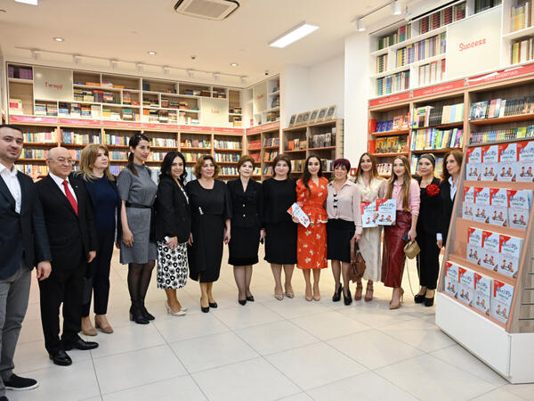 &quot;Azərbaycan dilini öyrənirik&quot; kitabının təqdimat mərasimi keçirilib - <span class="color_red">FOTO</span>