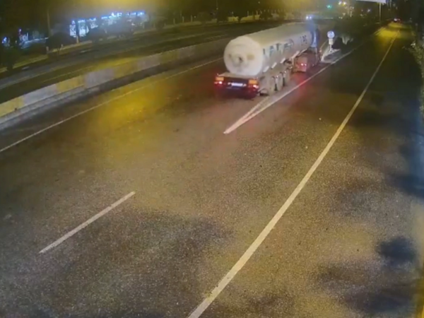 Moskva prospektində baş verən qəzanın - ANBAAN VİDEOsu