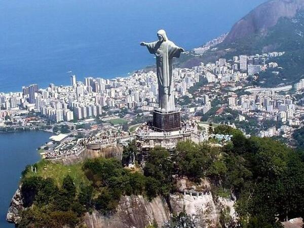 İsa Məsih heykəlini ötdü - 54 metrlik Məryəm ana abidəsi - FOTO