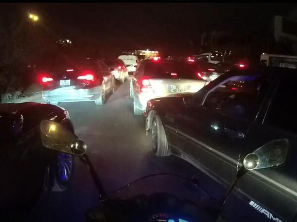 Bakıda bu yolda piyadalar maşınlardan &quot;bərk&quot; gedir