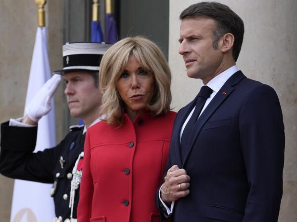 Makronun arvadı ağladı - FOTO <span class="color_red">VİDEO</span>