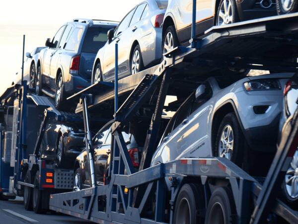 Köhnə maşınların aksiz dərəcəsi artırılır - Qərar qəbul edildi