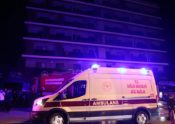 Türkiyədə yaşayış binasında güclü yanğın: <span class="color_red">Ölən və yaralananlar var</span>