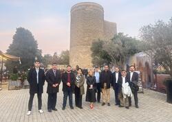 Erməni nümayəndələr Bakını gəzdilər - Foto