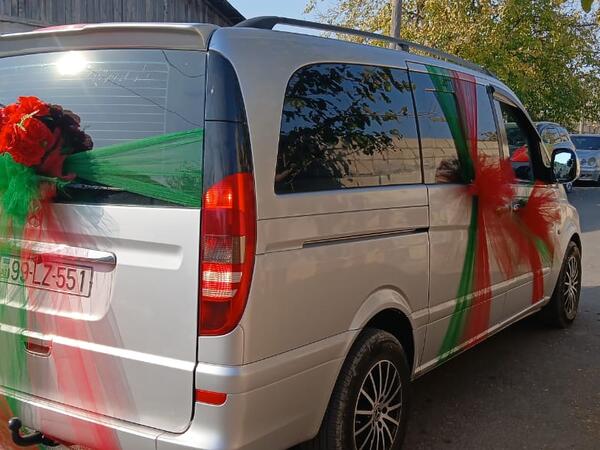 Faciəli şəkildə ölən ofisiantın cənazəsini &quot;bəy maşını&quot;nda daşıdılar - <span class="color_red">FOTO</span>