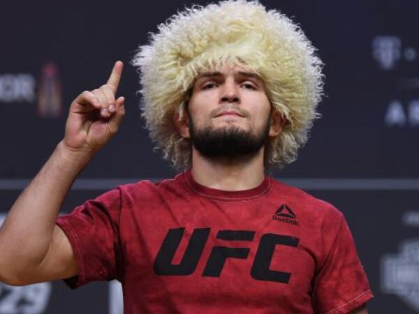 Həbibin papaqları hərraca çıxarılacaq