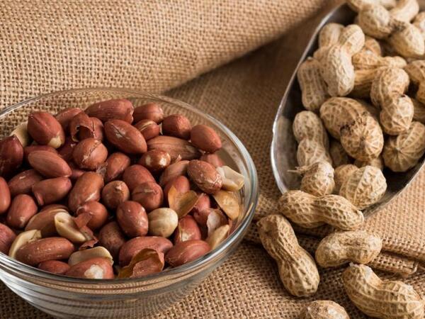 Beyin damarlarının fəaliyyətinə <span class="color_red">faydalıdır</span>