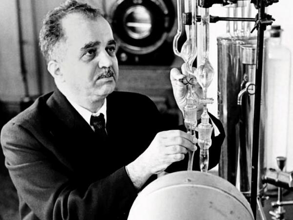 O bir ildırım idi, tariximizin üfüqündə çaxdı, parladı, keçdi – “Qara qızıl”ın mahir zərgəri