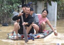 Vyetnamda fəlakət: Daşqınlar və torpaq sürüşmələri 90 nəfərin həyatına son qoydu