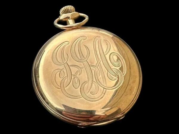 “Titanik” faciəsinin simvolu olan saat milyonlarla dollara satıldı