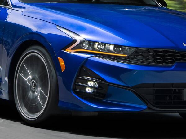 KIA K5 modelləri geri çağırılır – potensial yanacaq sızması aşkarlanıb