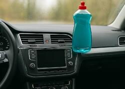 Avtomobilin şüşəsinə qabyuyan maye çəkin - <span class="color_red">səbəb</span>