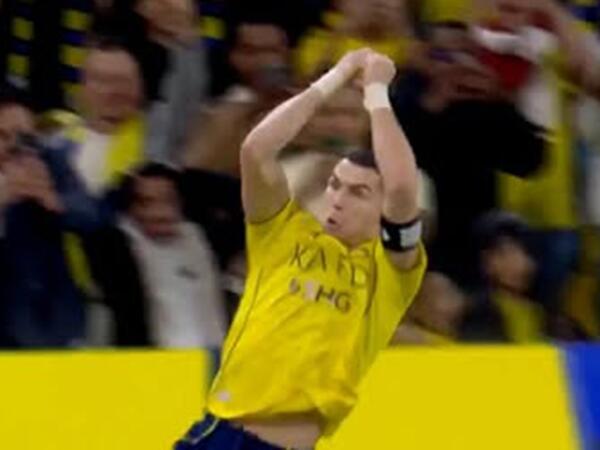 Ronaldodan möhtəşəm qol - yaşına meydan oxuyur - <span class="color_red">VİDEO</span>