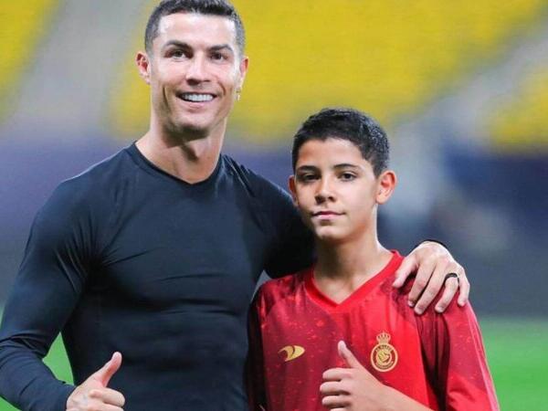 Ronaldu ilə oğlu arasında &quot;soyuq rüzgarlar&quot; əsir? - reaksiyası gündəm oldu - <span class="color_red">VİDEO</span>