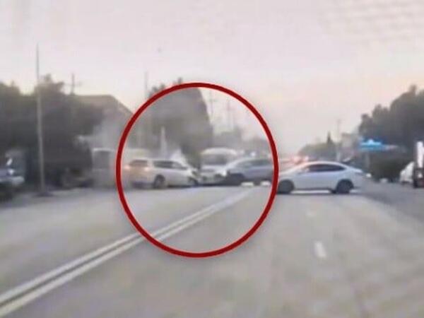 Qəfil manevr ağır qəzaya səbəb oldu – ANBAAN VİDEO