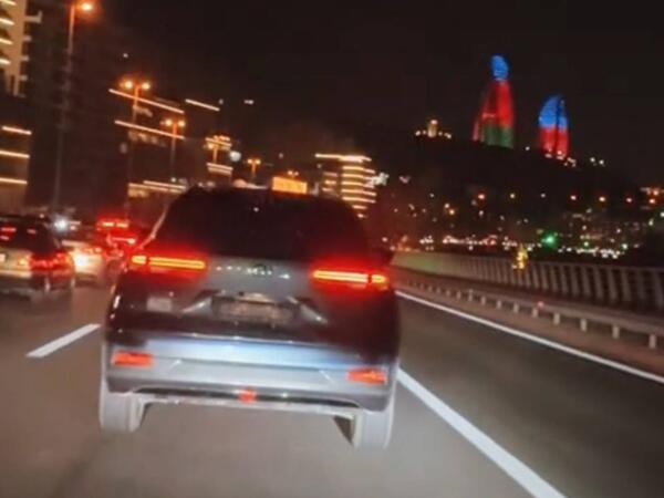 Nömrəni söküb avtobus zolağına daxil olan maşının sürücüsü saxlanıldı