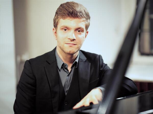 Azərbaycanlı fenomen ifası ilə məşhur pianoçunu VALEH ETDİ - <span class="color_red">VİDEO</span>