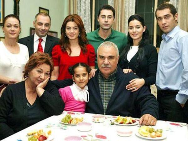 &quot;Yaprak dökümü&quot;ndəki ev xarabalığa çevrildi - VİDEO - FOTO