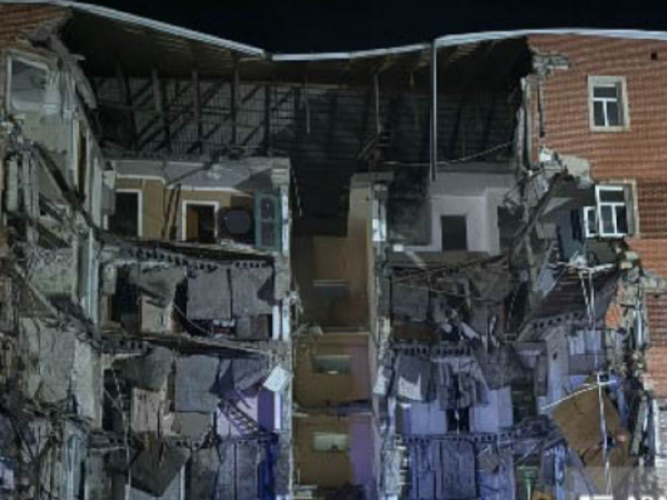 Azərbaycanda yaşayış binası çökdü - <span class="color_red">FOTO</span>