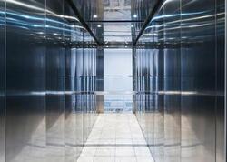 Liftlər niyə həmişə güzgülü olur? - səbəbi varmış