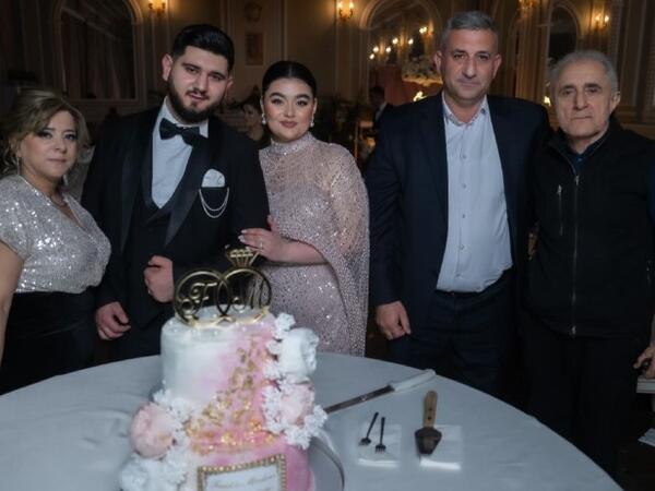 Xalq artistinin ailəsində <span class="color_red">xeyir iş - FOTO</span>