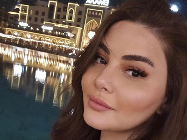 &quot;Hamı sənin kimi gecə saat 3-də &quot;TikTok&quot;da şir DİLƏNMİR&quot; - <span class="color_red">VİDEO</span>