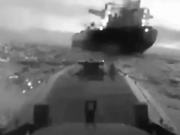 Qara dənizdə gəminin vurulma anı - <span class="color_red">VİDEO</span>