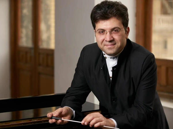 Əyyub Quliyev Dövlət Kamera Orkestrinə dirijor təyin edildi