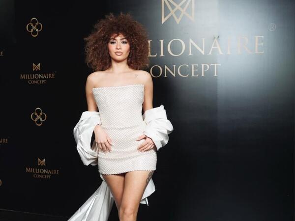 “Fashion Week Azerbaijan”da modellərin transparan geyimi müzakirə yaratdı - <span class="color_red">VİDEO</span>