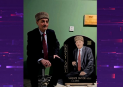 Sağ ikən özünə “QR kod”lu başdaşı düzəltdirdi