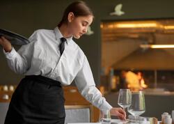 Türkiyədə restoranlarda servis haqqı ləğv edildi