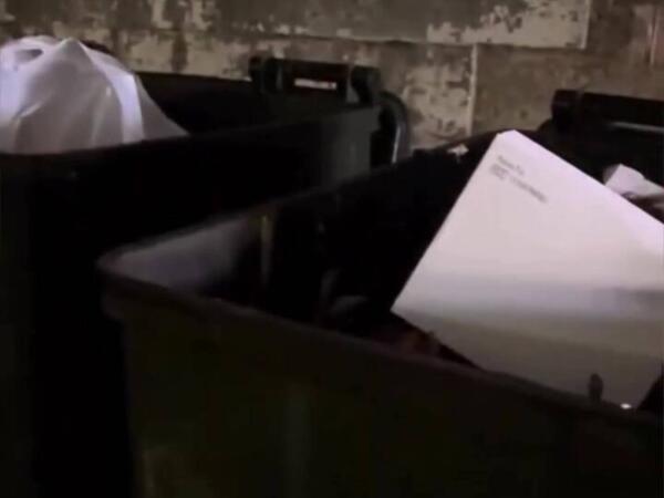 Bakıda gecə zibil atmağa gedən şəxsin qorxudan &quot;ürəyi qopdu&quot; - VİDEO