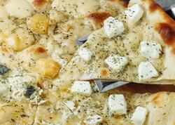 Ən dadlı 4 pendirli pizza hazırlanması