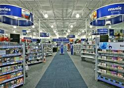 Bakıda məşhur mağazada ər arvadını bıçaqladı