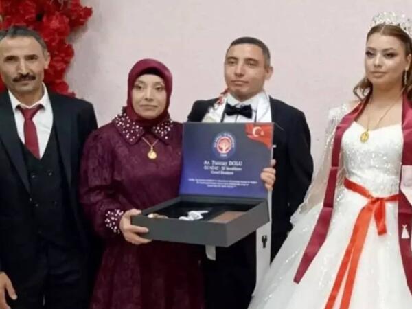 20 min verib gətirdiyi gəlin qızılları da götürüb qaçdı - FOTO