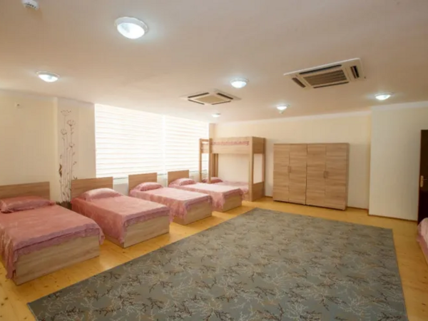 Bakıda sığınacaqda kondisioner DAVASI: bu sözə görə burnunu sındırdı