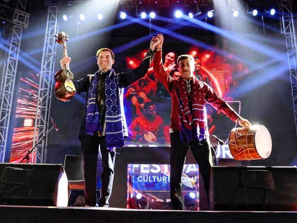 Sahib Paşazadə və Kamran Kərimov Pakistanın Kəraçi şəhərində Dünya Mədəniyyət Festivalında çıxış ediblər - FOTO