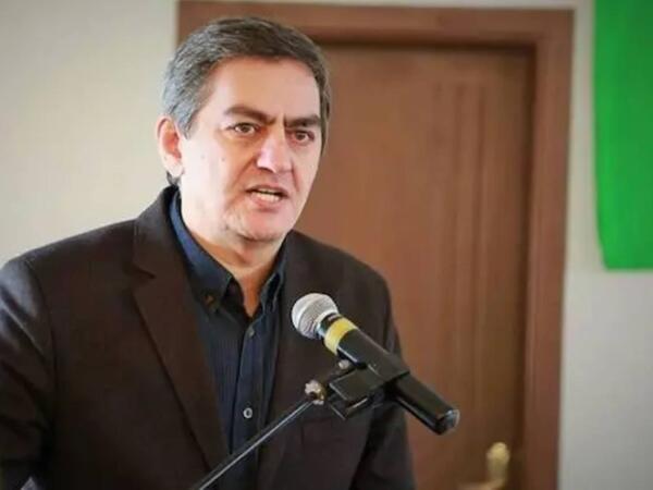 Saxta lider və virtual gerçəklik